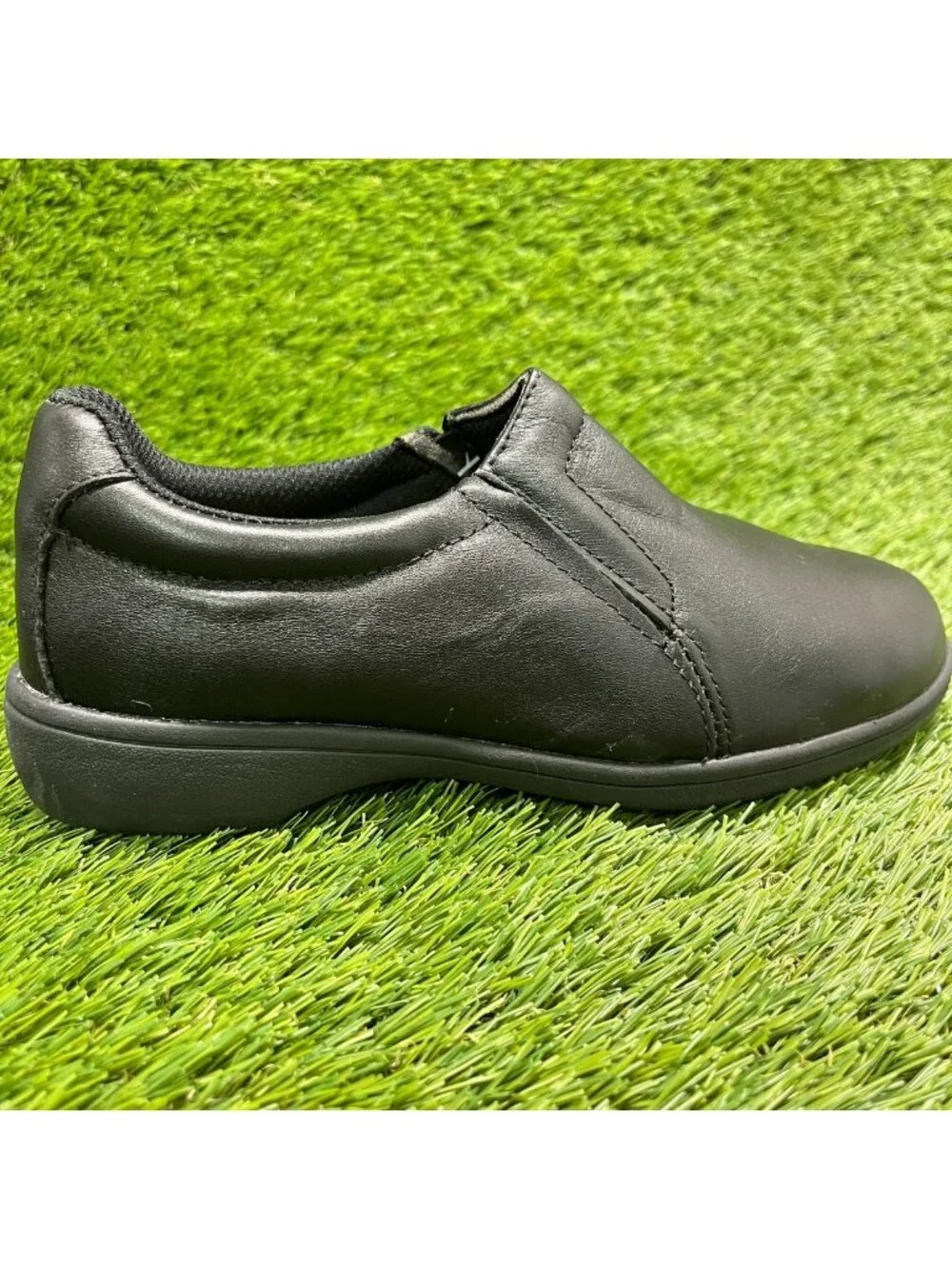 Genuine Grip 410 Womens Size 6 Black Leather Slip-Resistant Safety Work Shoes